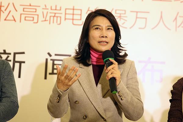 董明珠怒撕美的